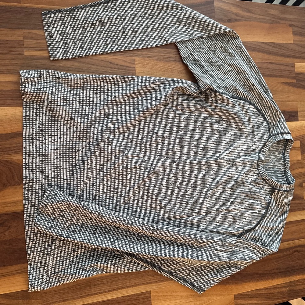 lululemon athletica Black and White Long Sleeve Shirt